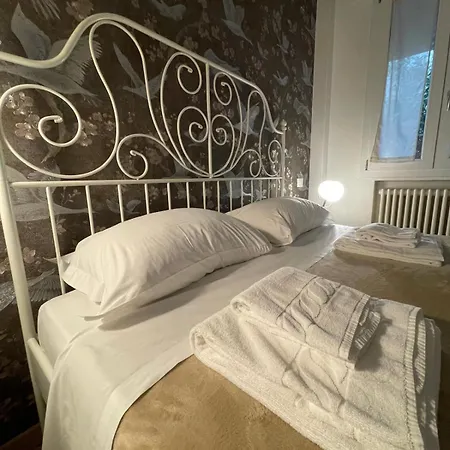 Bed & Breakfast Madam 3*