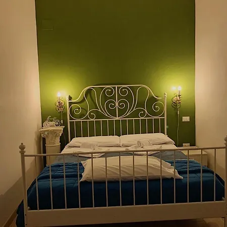 Madam Oda ve Kahvaltı 3*
