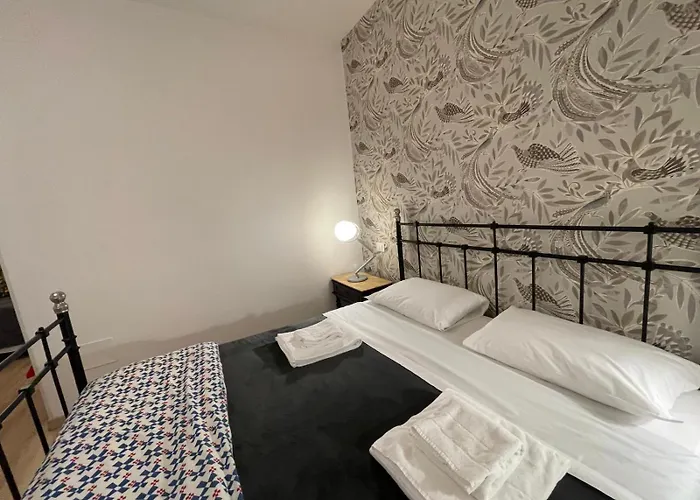 Bed & Breakfast Madam 3*