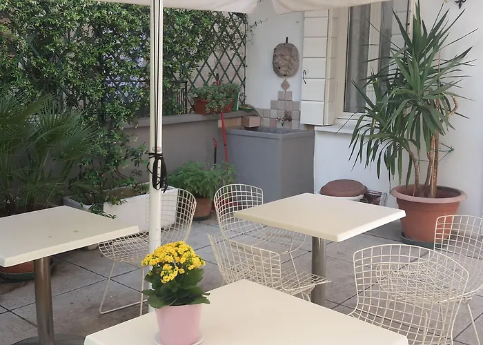 Madam Bed & Breakfast 3*