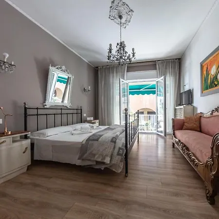 Madam Bed & Breakfast 3*