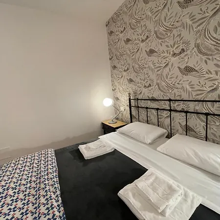 Bed & Breakfast Madam 3*