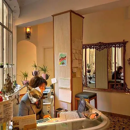 Bed & Breakfast Madam 3*