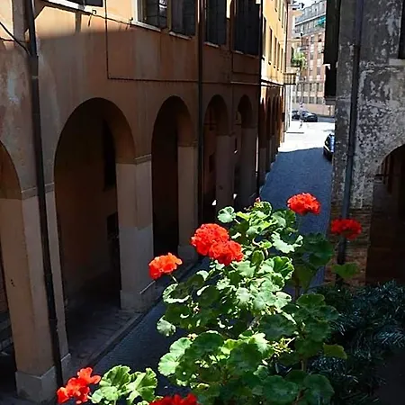 Bed & Breakfast Madam 3*
